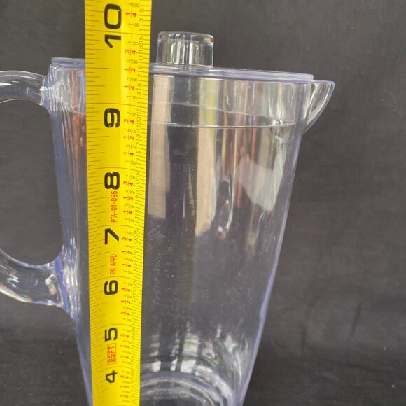 NEW 69 oz Threshold Lancashire Pitcher with Lid, Dishwasher Safe, Shatterproof - Picture 2 of 11